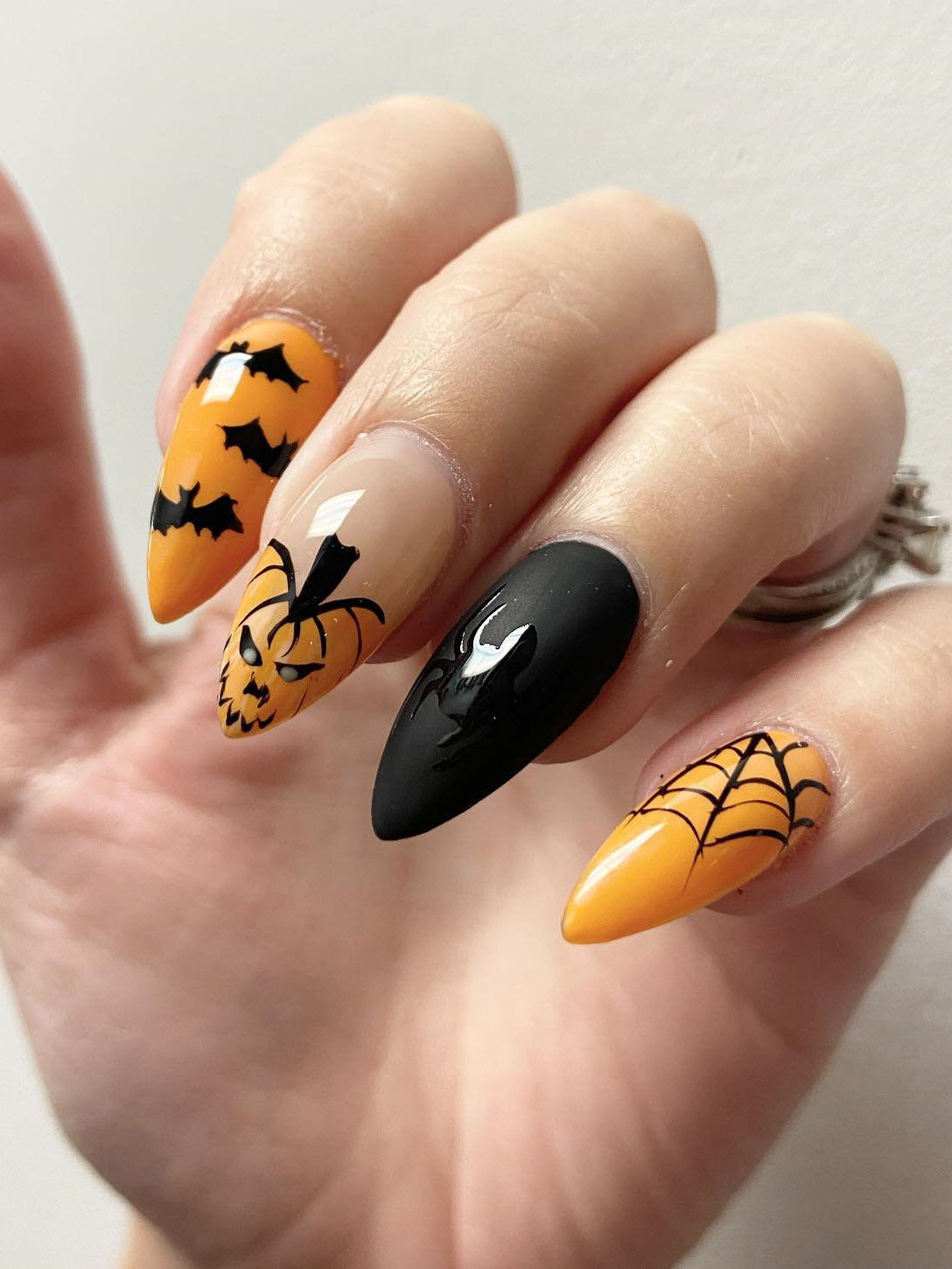 Classic bat, pumpkin and spider nails for Halloween