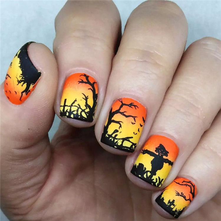 Gradients Halloween Nails with Scarecrow