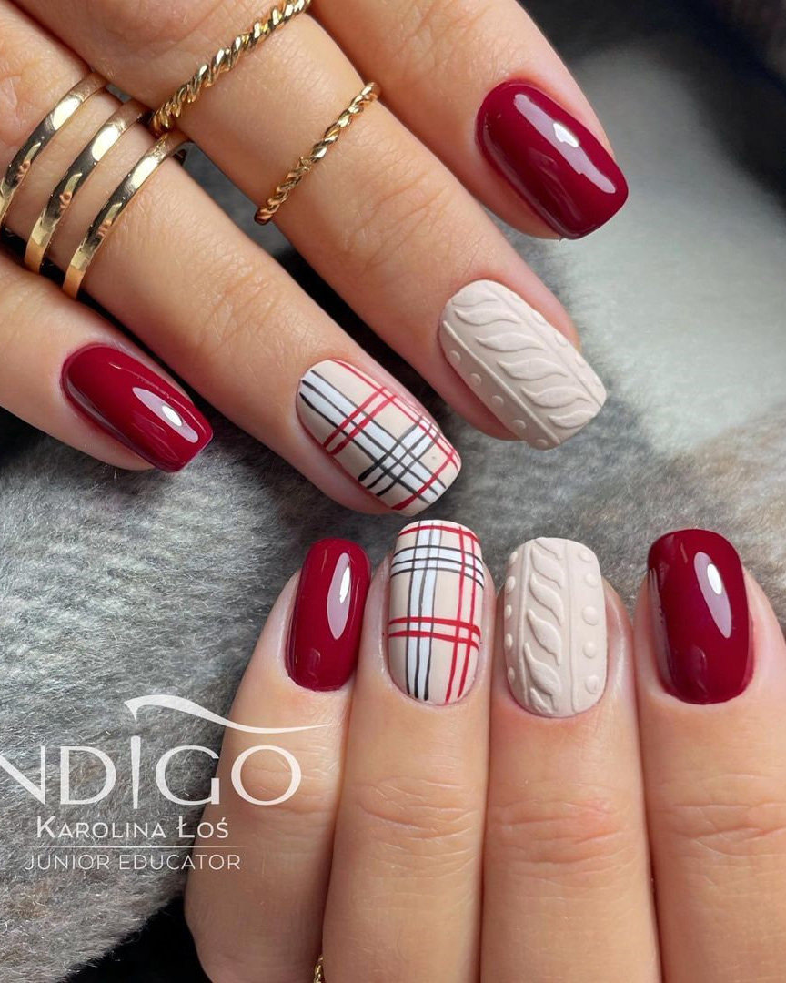 Red Nails Design for Christmas