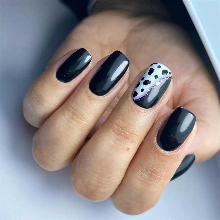 Black Nails with Leopard Print
