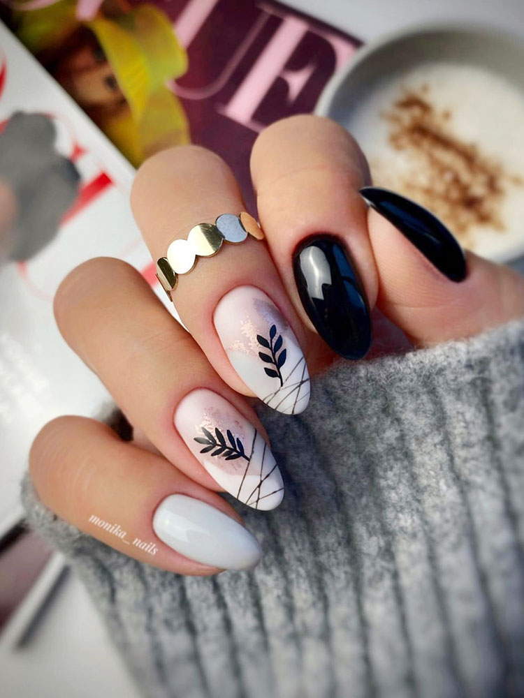 Grey and Black Nails Design for Winter