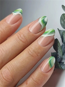 Gradient Green Nail Art Idea