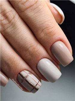 Pale Brown Gradient Nails Design